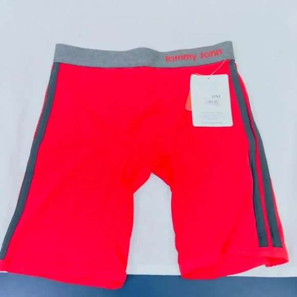 NEW Tommy John Cool Cotton Performance Boxer Brief Trunks Red Gray Mens Medium - Picture 2 of 7